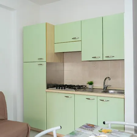 Devi Mandatoriccio Marina