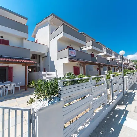 Devi Dom wakacyjny Marina di Mandatoriccio